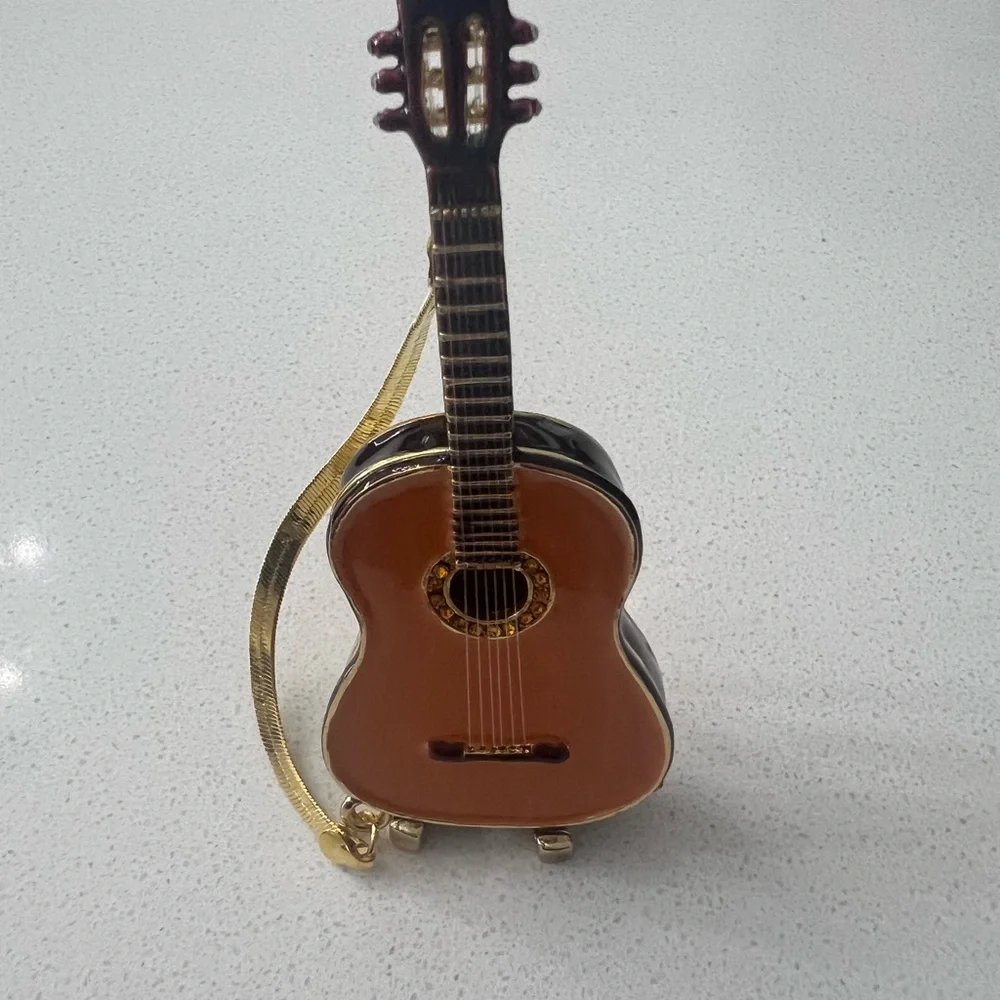 N/A this guitar